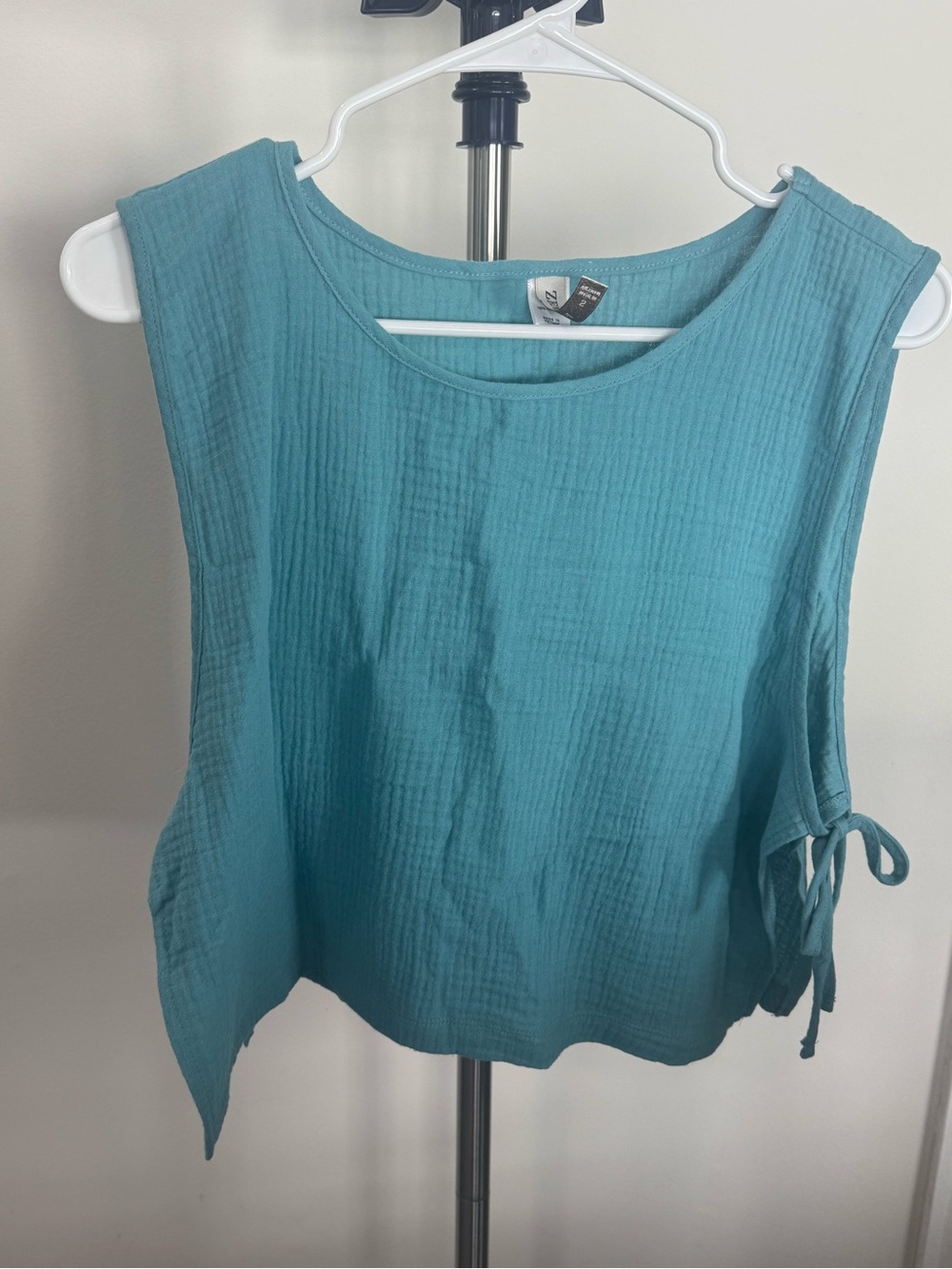 Zenana Outfitters Teal Sleeveless Tie-Side Tank
